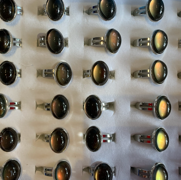 Mood Ring Retro Oval