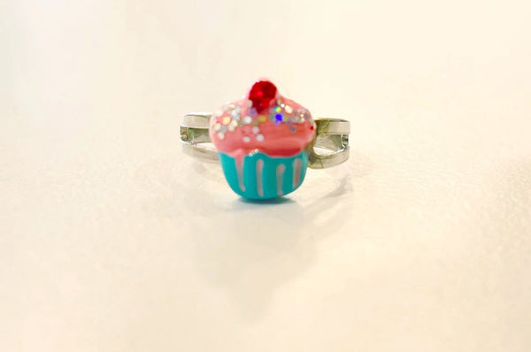 Great Pretenders Cupcake Ring