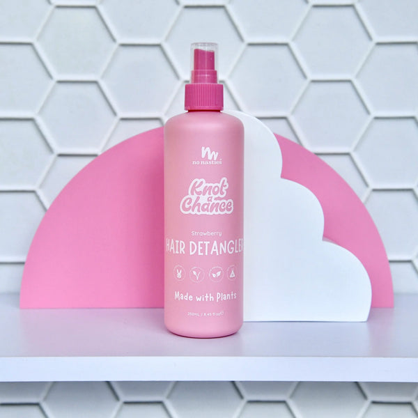 No Nasties Knot a Chance Strawberry Hair Detangler (250 mL)